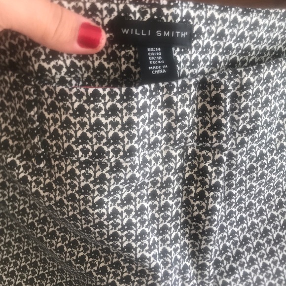 Cool pattern work pants, Capri style. - Picture 2 of 4